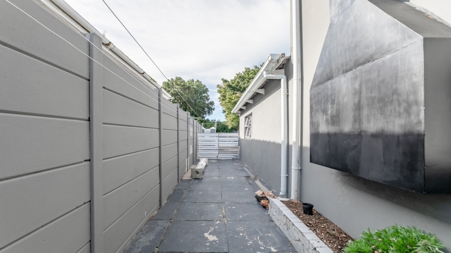 To Let 2 Bedroom Property for Rent in Avondale Western Cape
